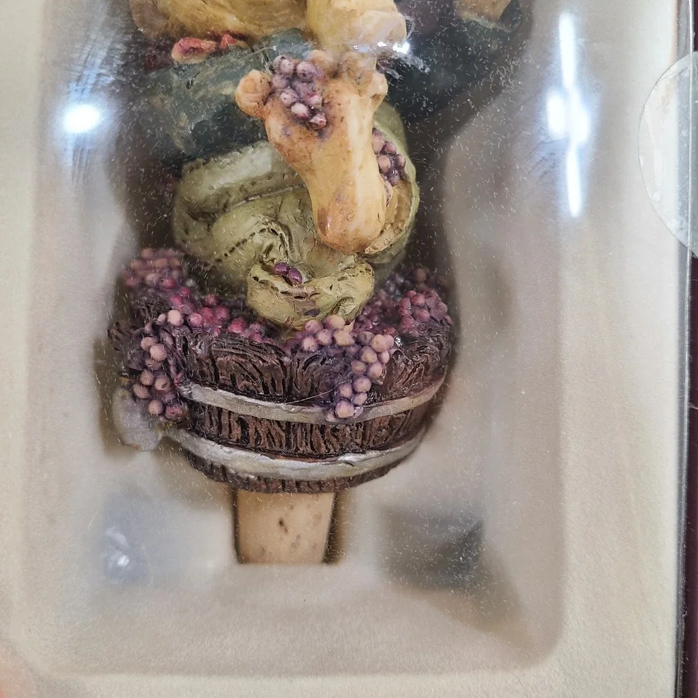 Guardian of the Grapes Bottle Stopper by Carrie Olsen-Garrard 1998 Violin NIB